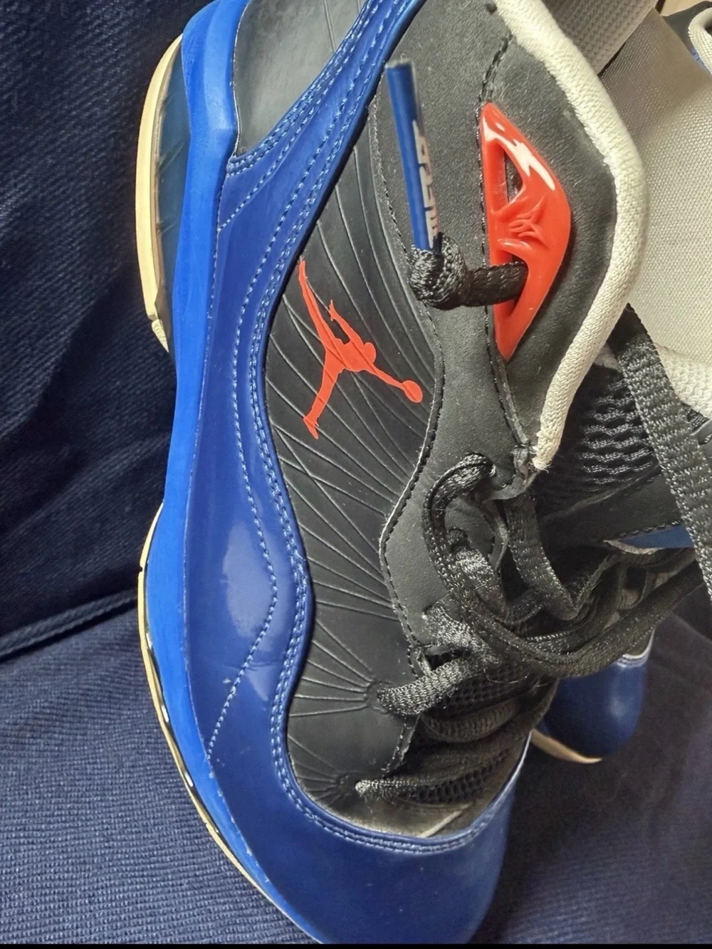 Jordan White and Black Interior Size Label
